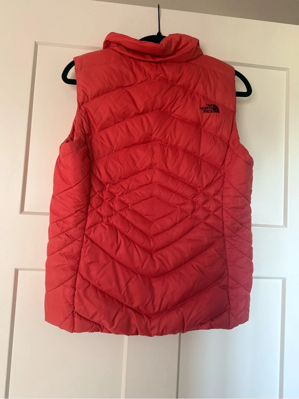 Women’s The North Face Pink Vest M - Picture 3 of 3